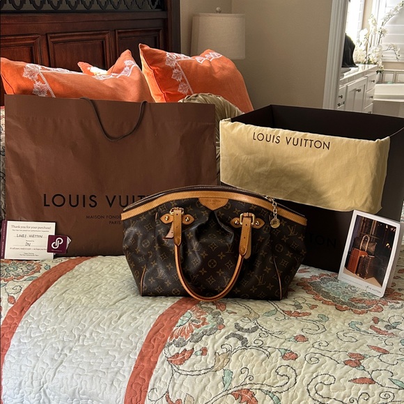 Louis Vuitton Tivoli Beautiful Classic Brown Monogram Shoulder Bag, Pristine - Picture 1 of 17